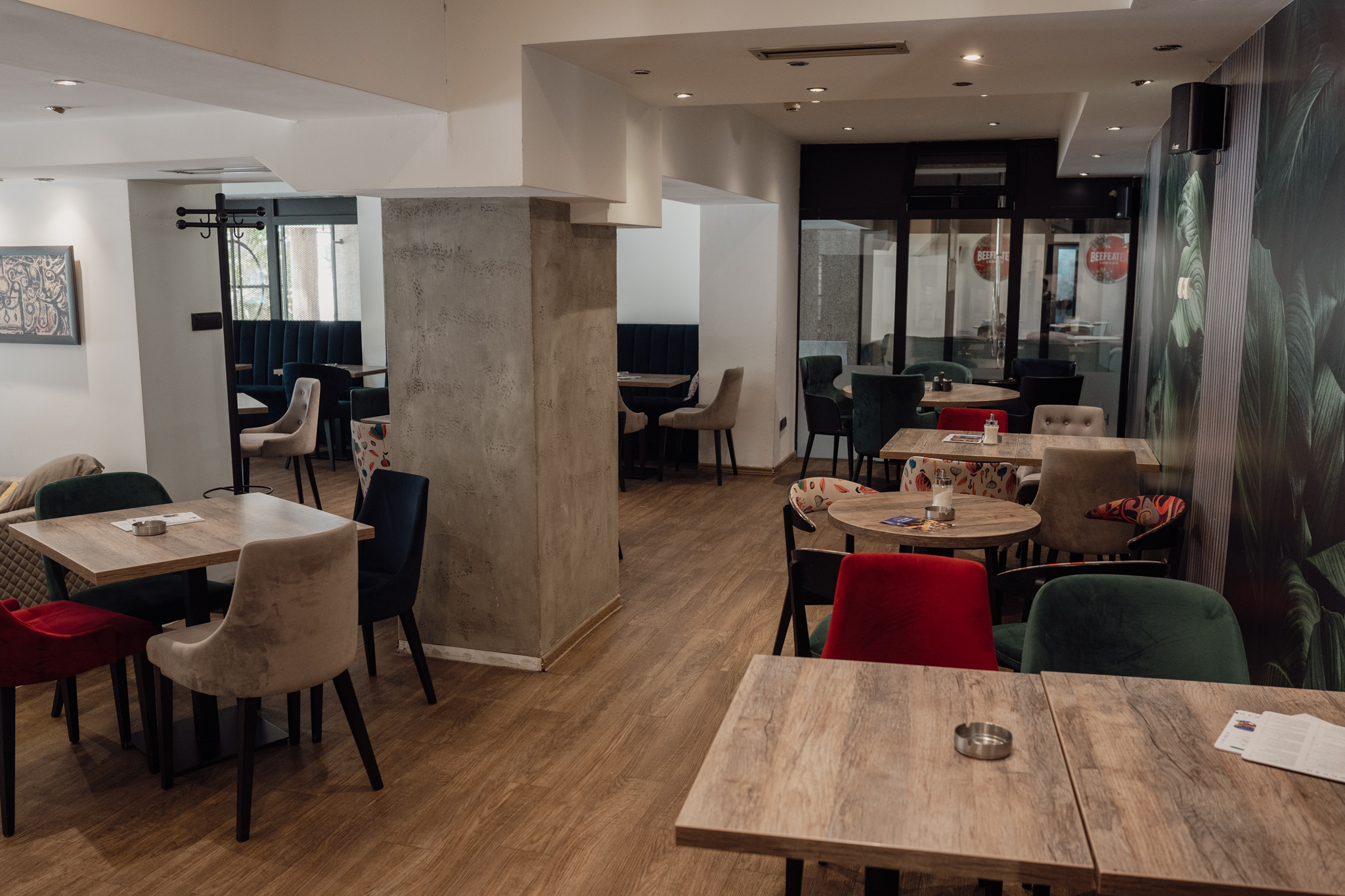 Korzo kuhinja & bar – detalj unutrašnjeg prostora u Užicu